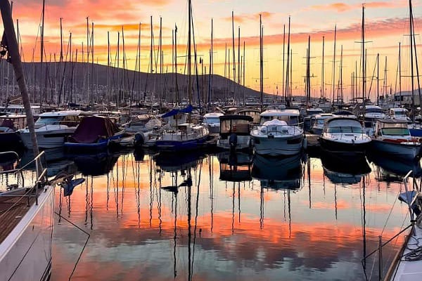 Discover the Ultimate Yacht Buying Experience with Esta Yachting